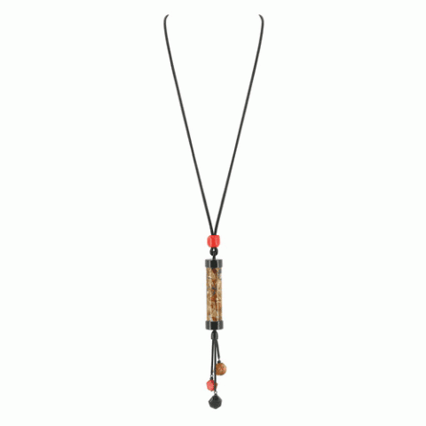 Колье из коралла, черного рога и лепестков цветов под смолой ROSE ROUGE 15--19111